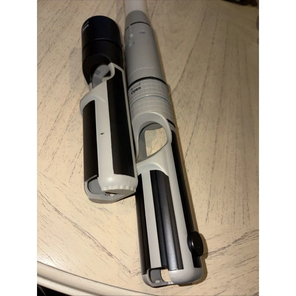 Wii Remote 2009 LucasFilms Lightsaber Video Game Light Up Controller Attachment